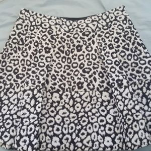Banana Republic leopard print skirt-black&white